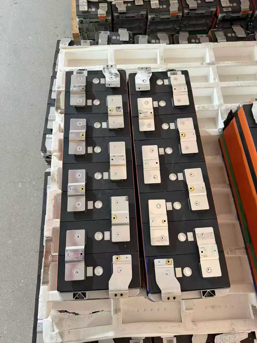 Lithium Battery available in bulk